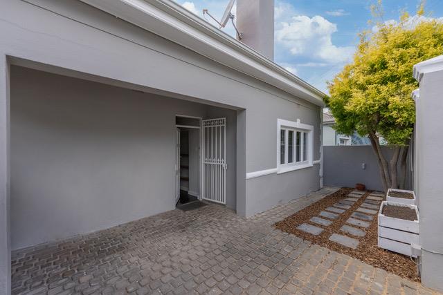 3 Bedroom Property for Sale in Tamboerskloof Western Cape